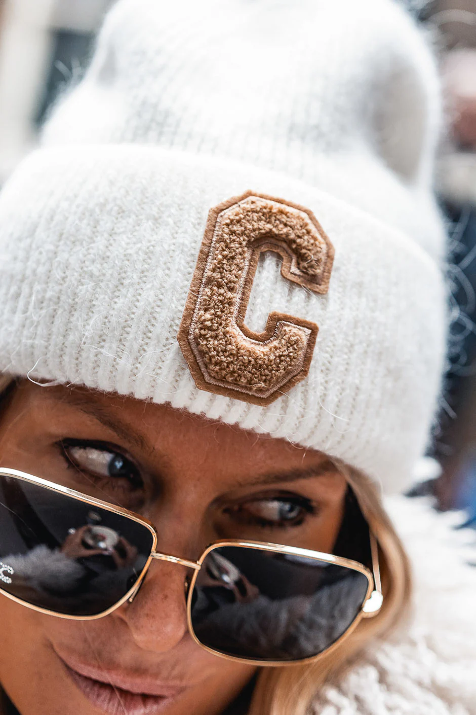 Bonnet C blanc camel - Image 3