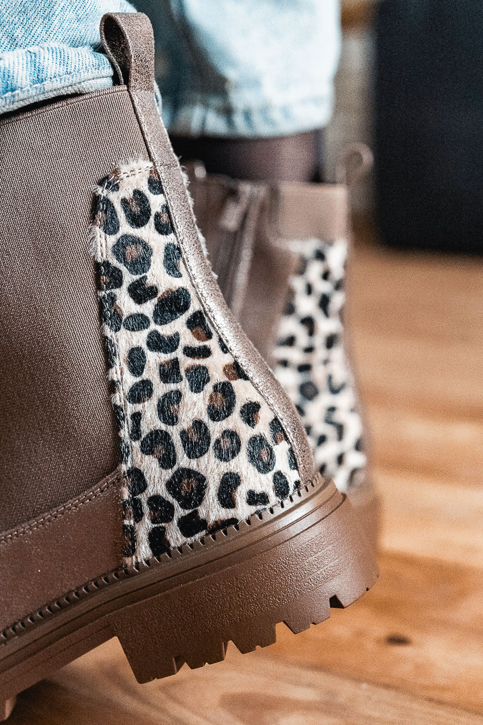 BOOTS NORTH - Image 3