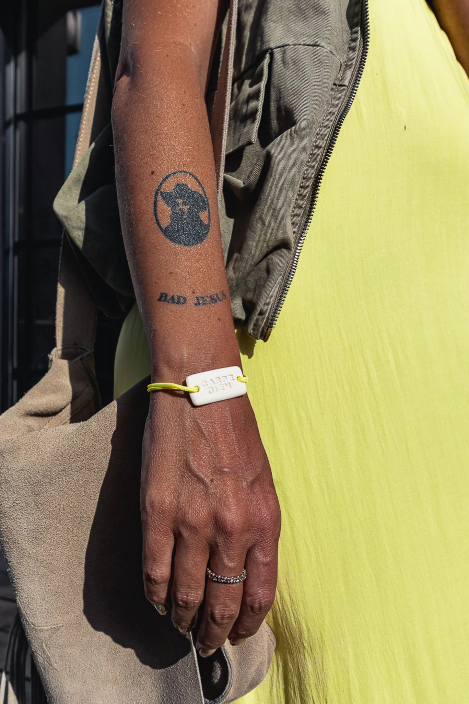 BRACELET AURA JAUNE FLUO
