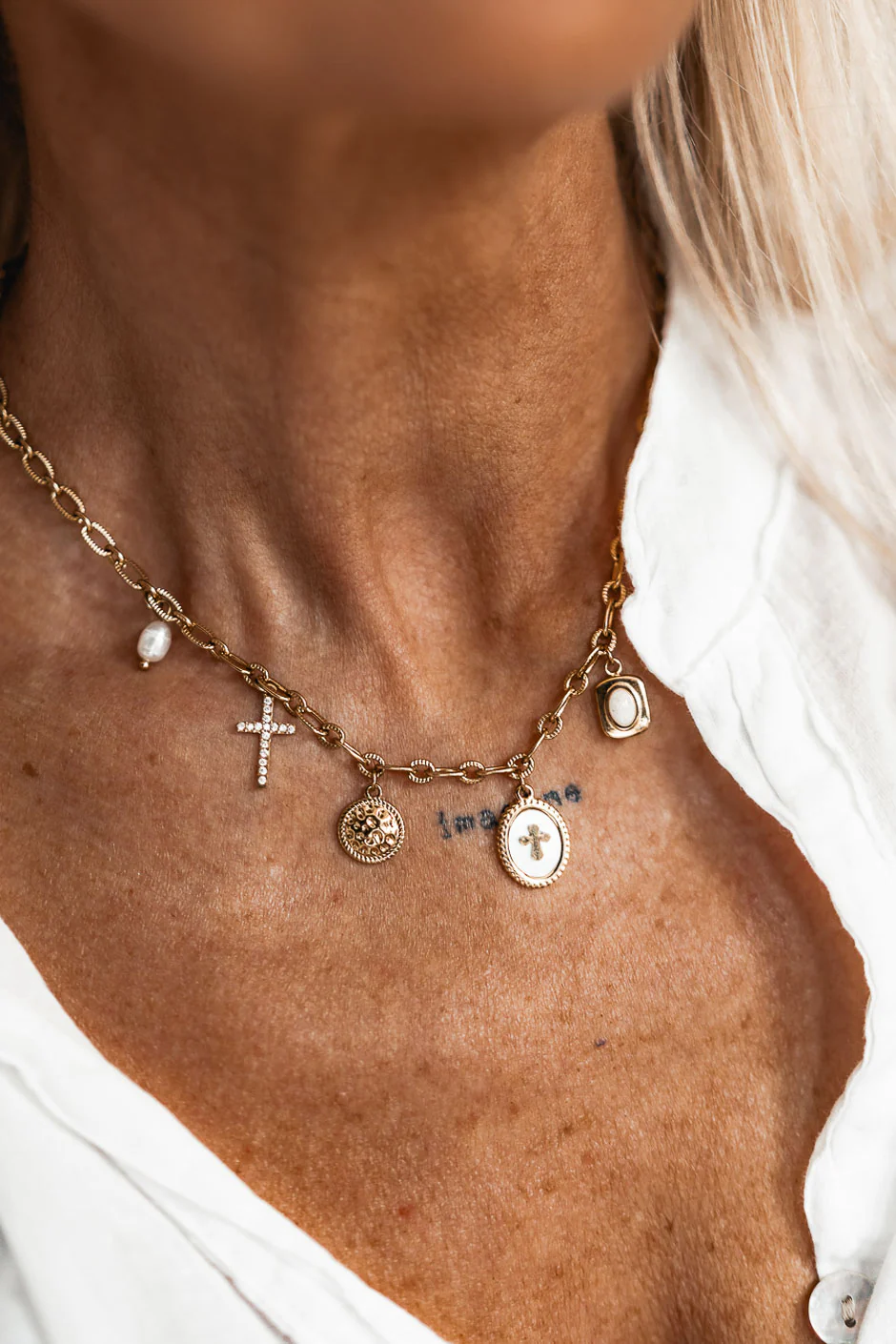 COLLIER ORLA