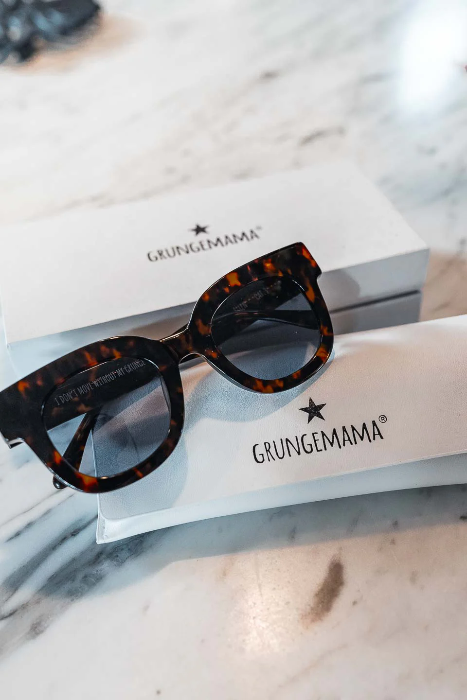Lunettes de soleil GrungemamaEllen écaille - Image 3