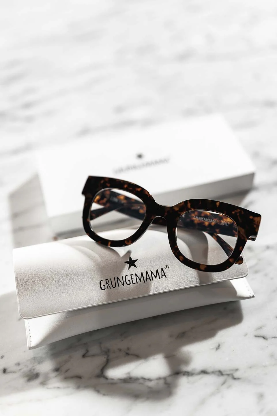 Lunettes Grungemama Holly translucide ecaille - Image 2