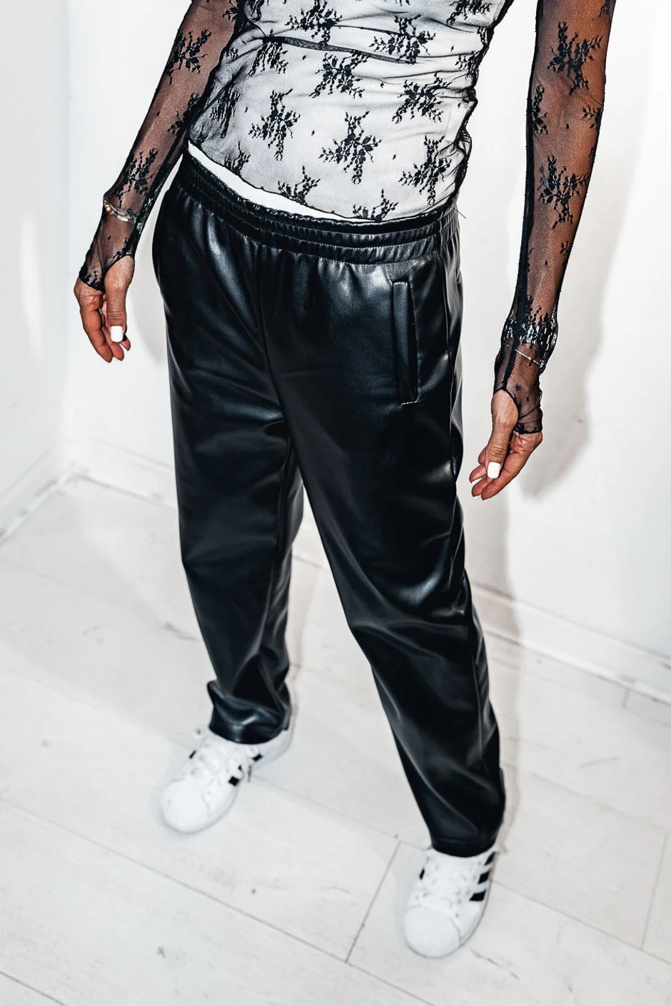Pantalon Banditas Piccadily simili noir - Image 9