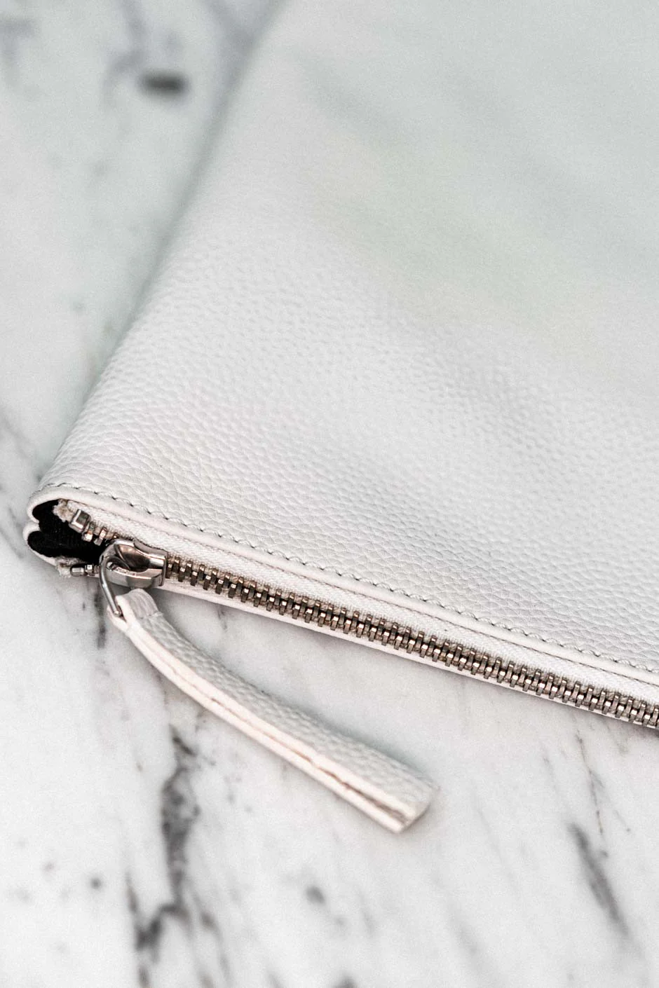 Pochette Grungemama Big Worky blanc - Image 6