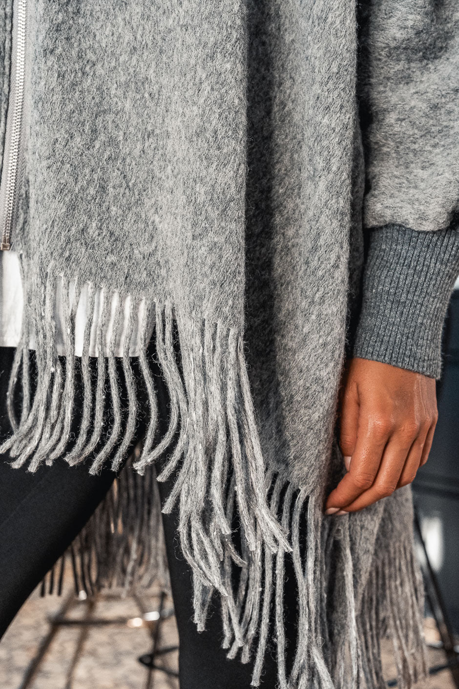 Poncho Grungemama Chelly gris - Image 5