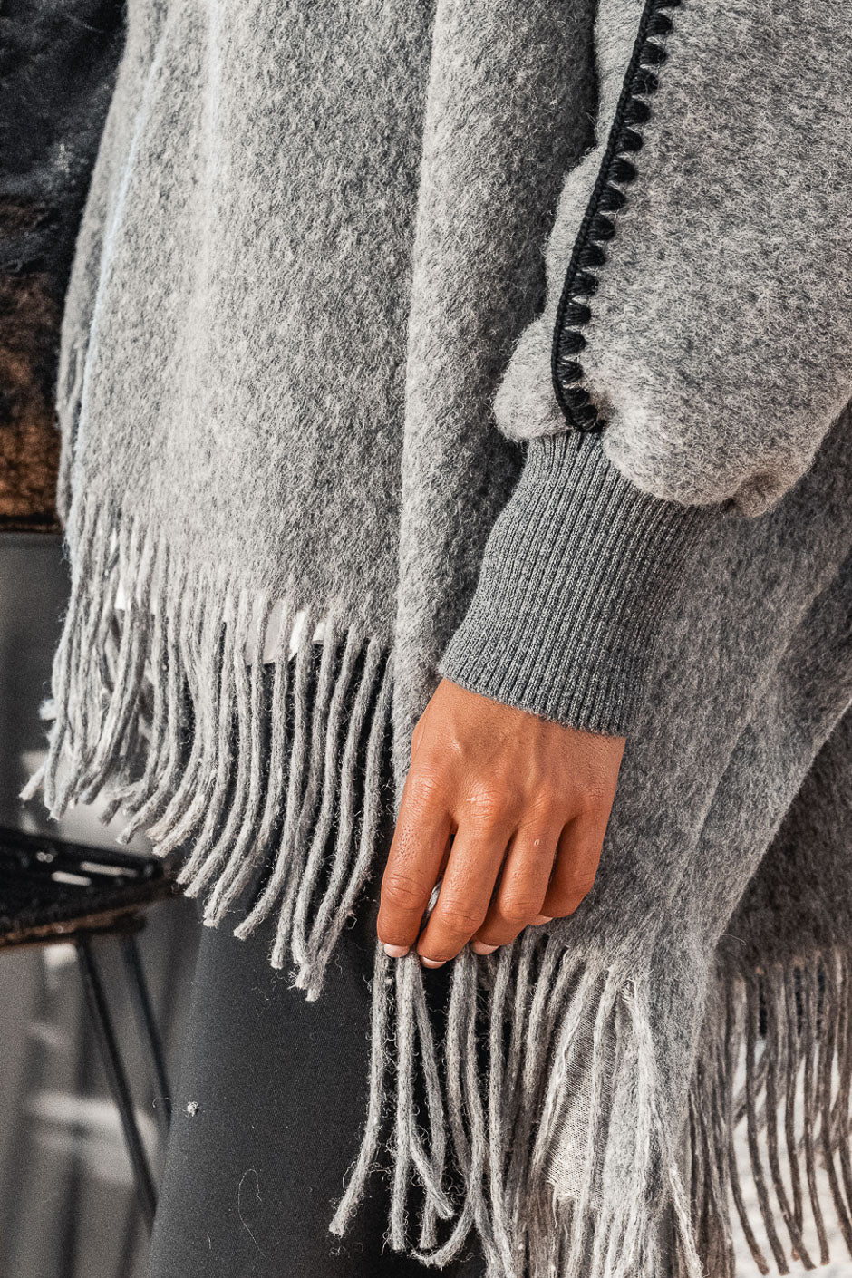 Poncho Grungemama Chelly gris - Image 6