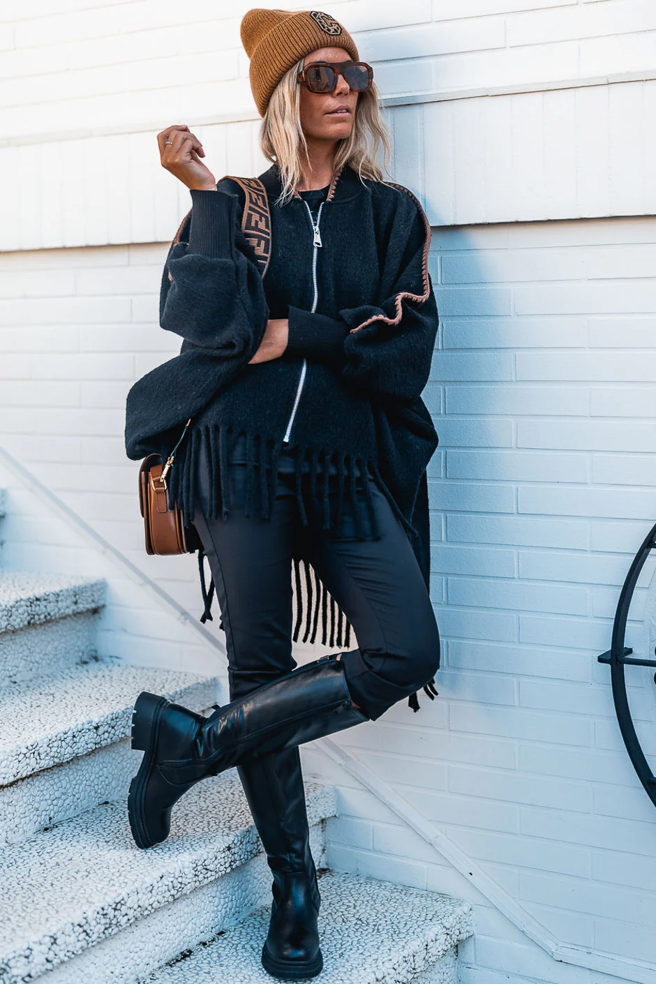 Poncho Grungemama Chelly noir - Image 4