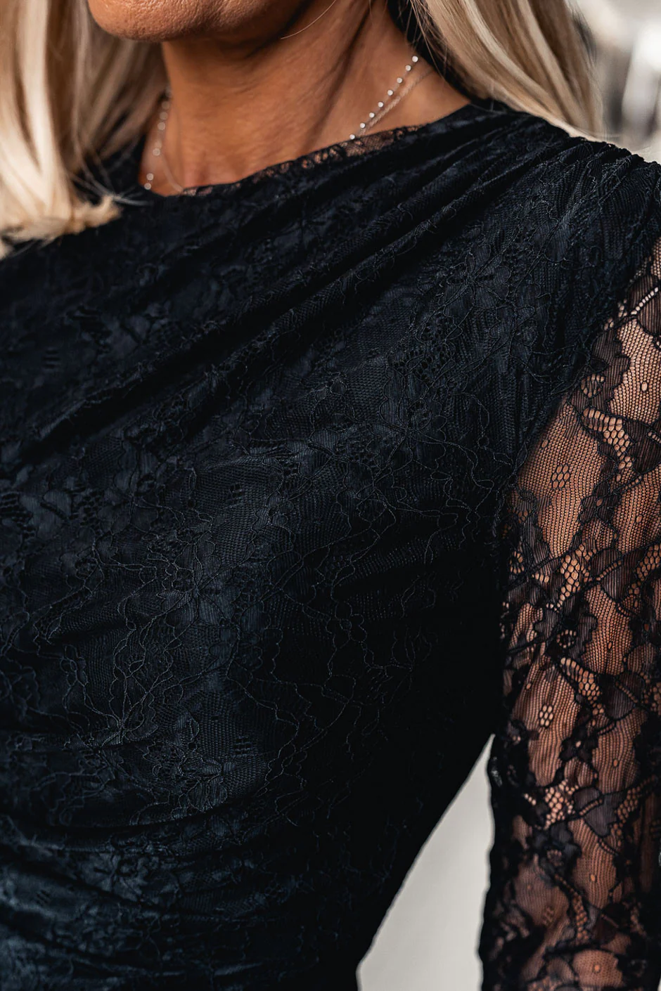 Robe Grungemama Cynthia noir - Image 4