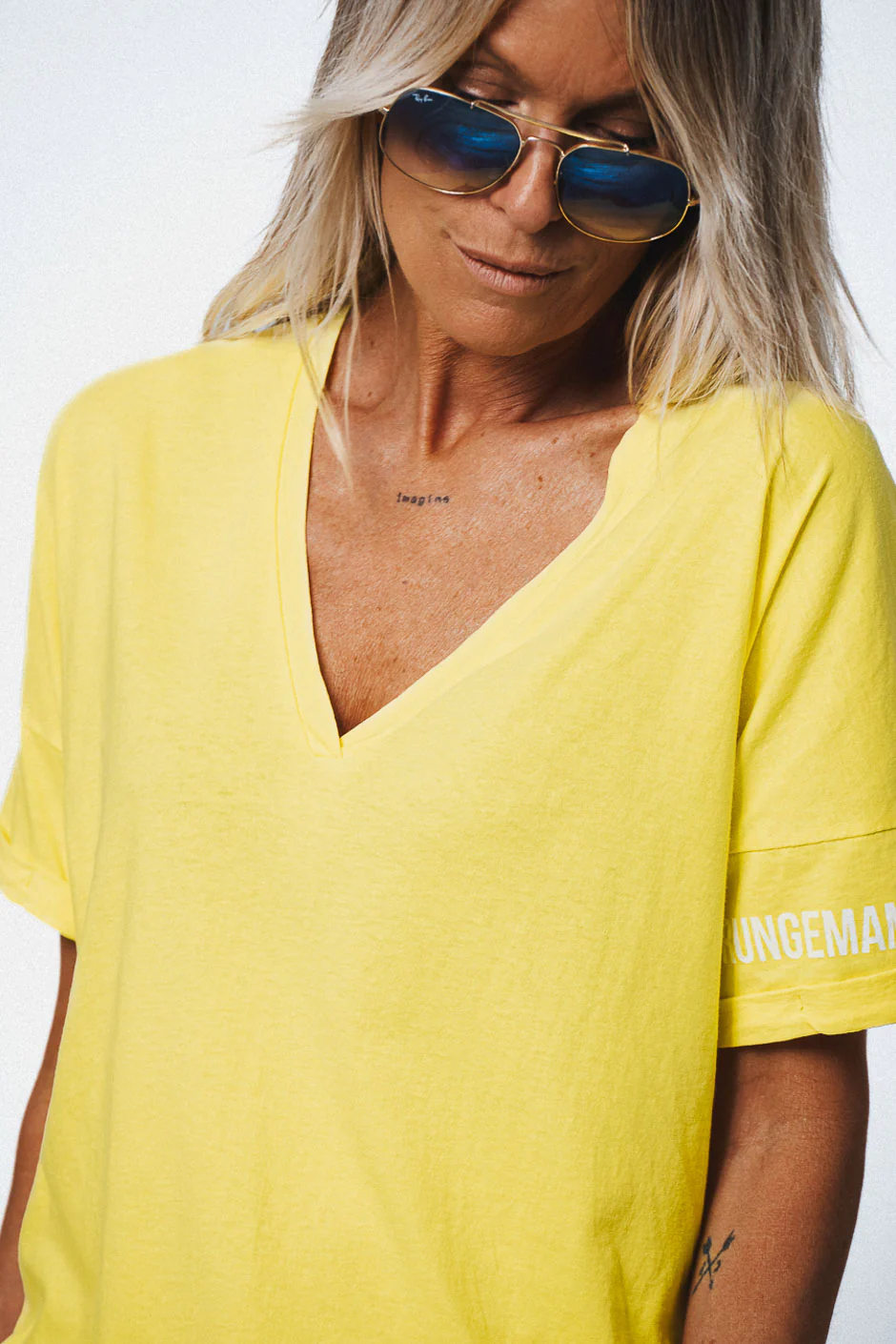T-SHIRT MUMS ADDICT JAUNE - Image 6